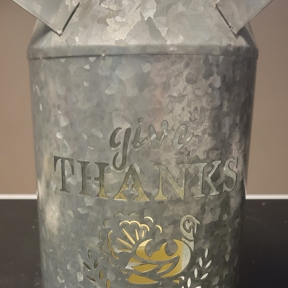 GALVANIZED SILVER CONTAINER - Picture 2 of 3